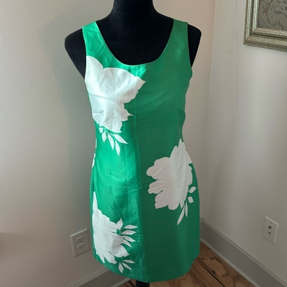 Banana Republic green white sleeveless key hole back lined shift dress Sz 6